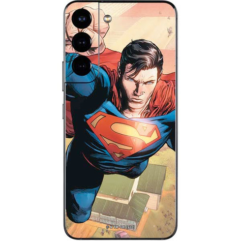 DC Comics Superman Flying Pose Action Comics #957 Art by Patch Zircher Galaxy S22 Skin